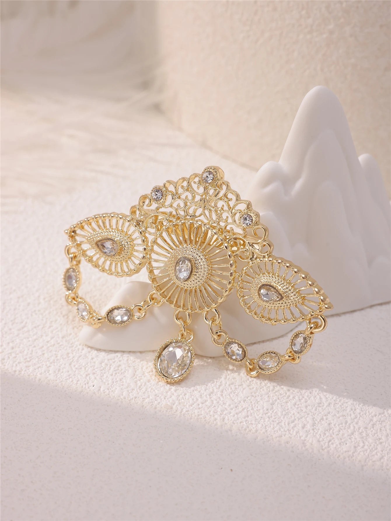 Beautiful Moroccan Brooch for Special Occasions - Majestic Morocco