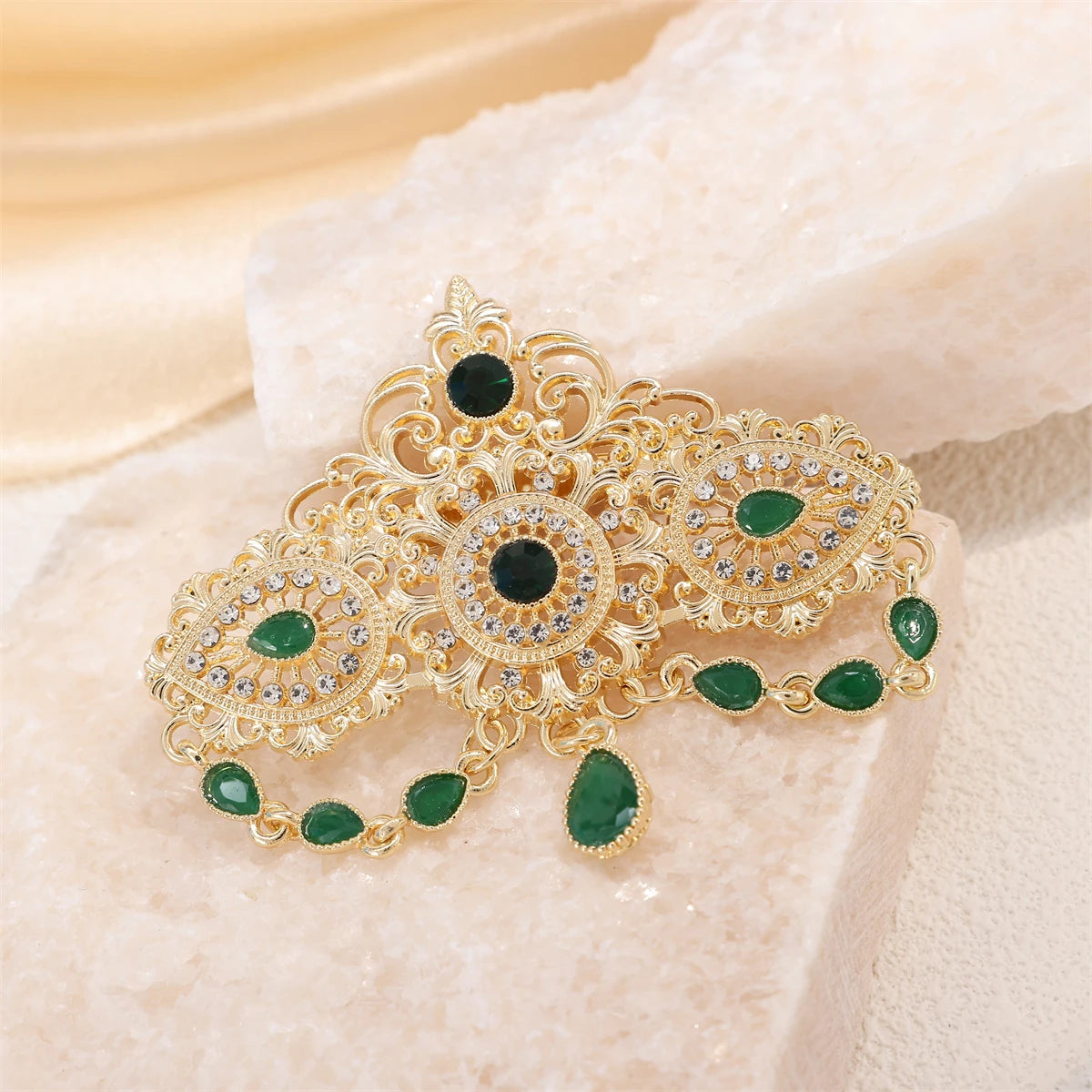 Beautiful Moroccan Brooch for Special Occasions - Majestic Morocco
