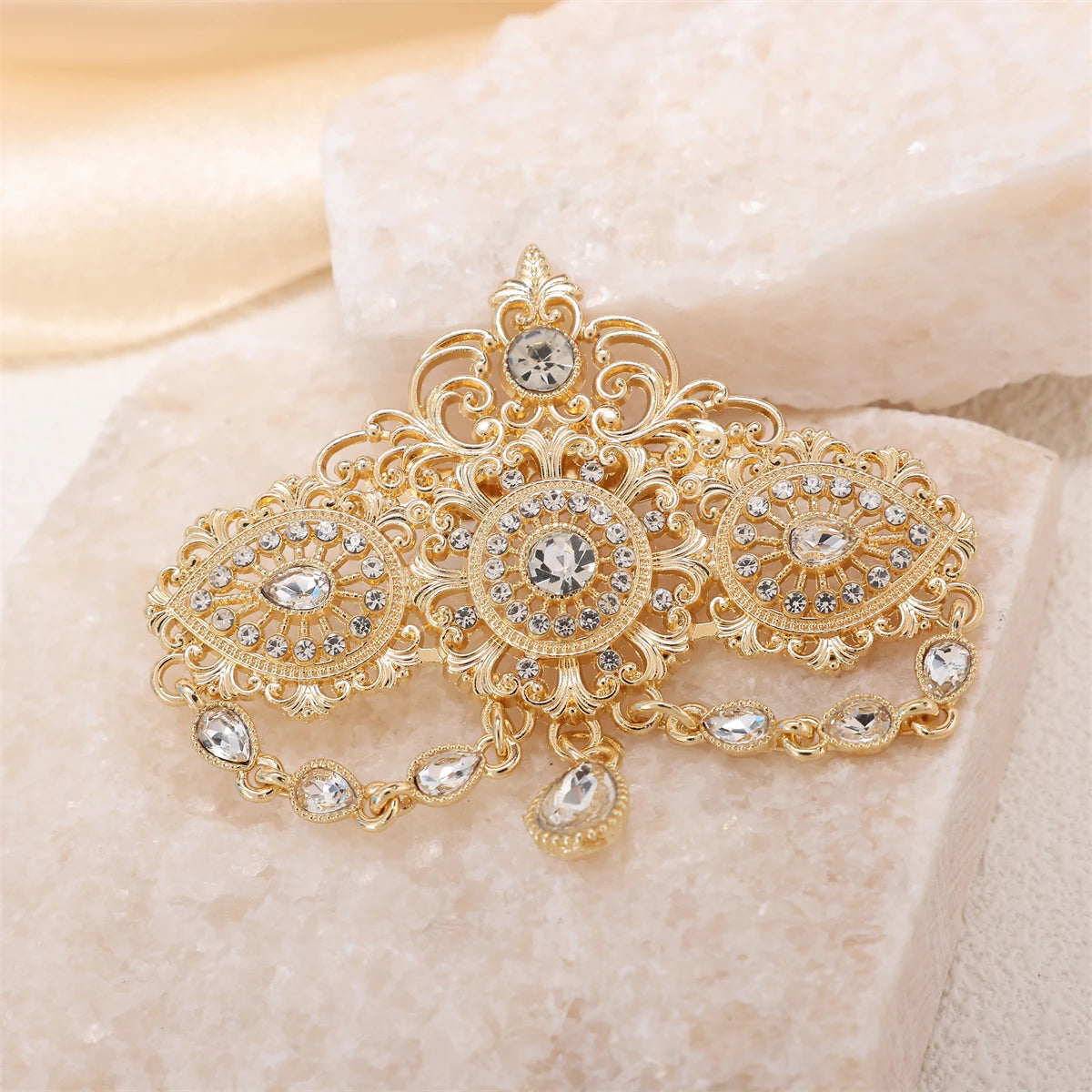 Beautiful Moroccan Brooch for Special Occasions - Majestic Morocco